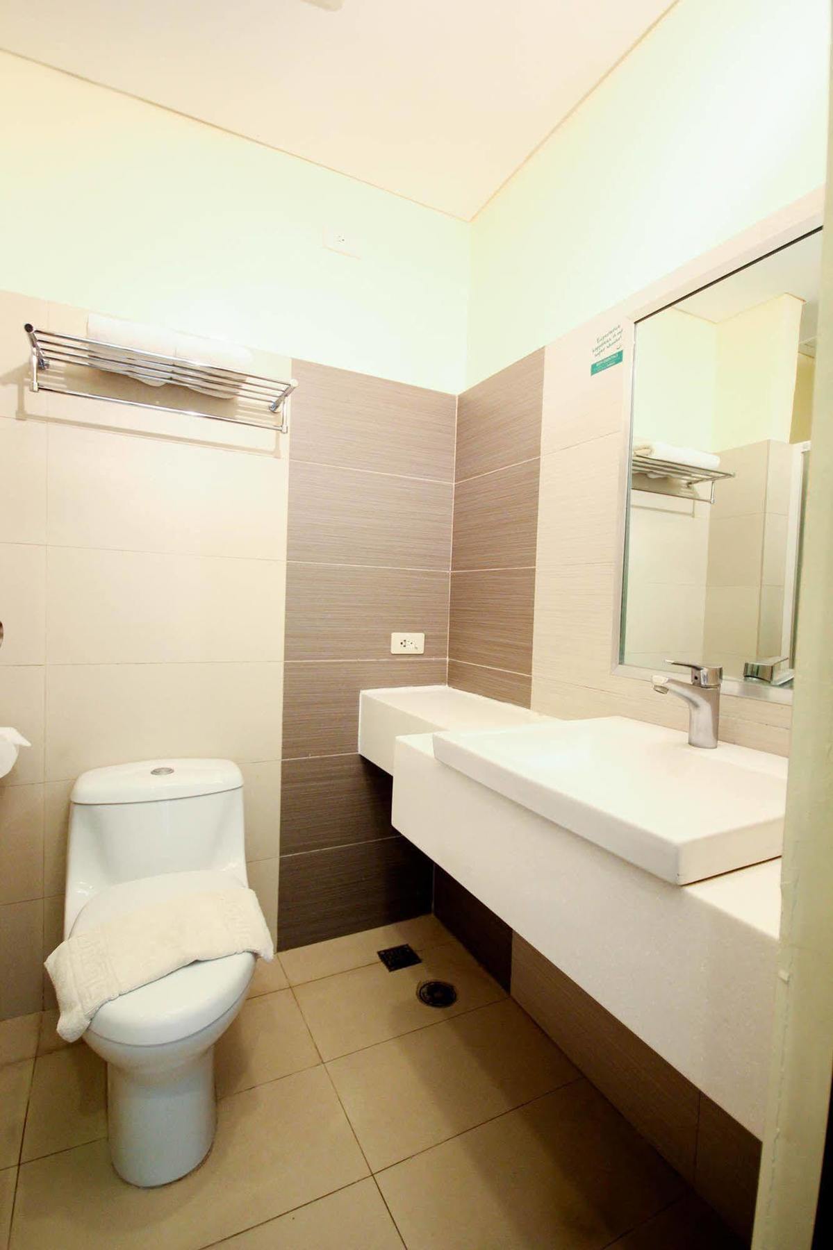 Go Hotels Butuan Butuan City Exterior foto